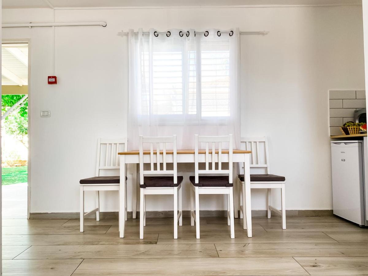 Etzel Tami Hospitality 호텔 Neot Golan 외부 사진