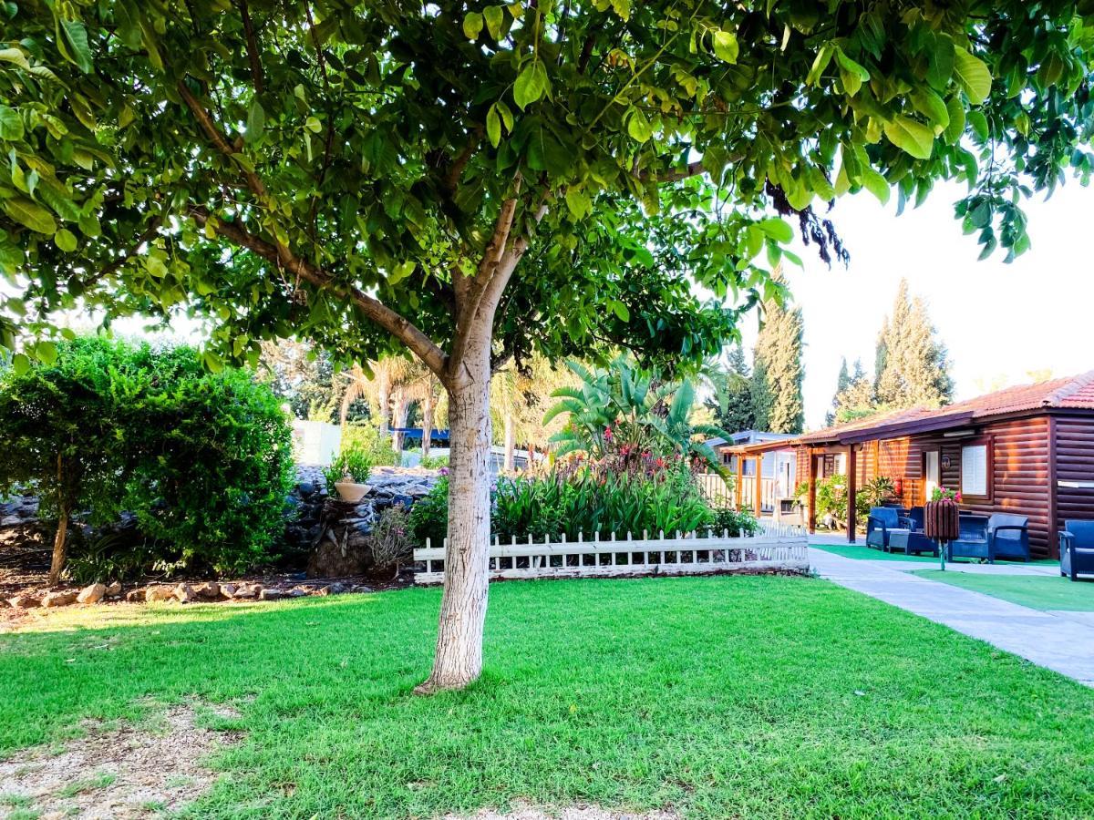 Etzel Tami Hospitality 호텔 Neot Golan 외부 사진